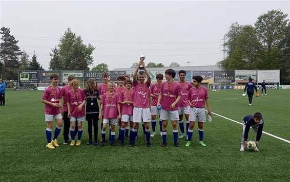 U15 KFC Paal-Tervant wint Nieuwsblad Cup - Beringen