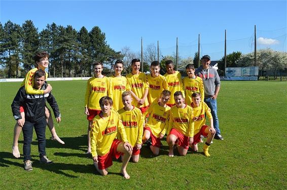 U15 van SV Breugel kampioen - Peer