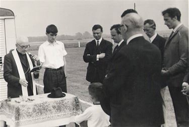 Uit de oude doos: inhuldiging voetbalveld - Pelt