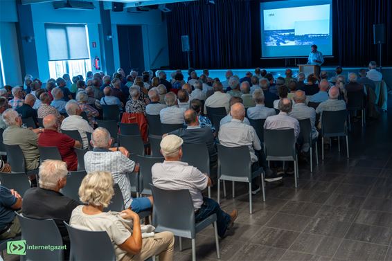 Van legerkamp naar opvang en weer terug - Bocholt