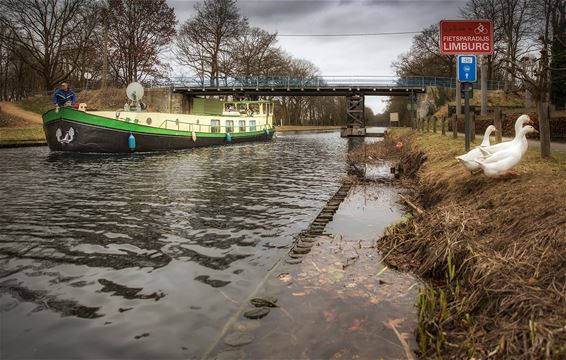 Vandaag in Kerkhoven - Lommel