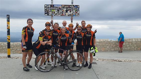 Varesa-ladies veroveren de Ventoux - Pelt