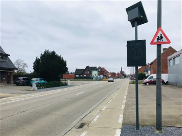 Variabele zone 30-borden aan de scholen - Beringen