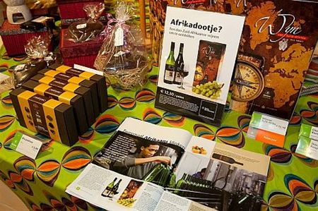 Veel 'Afrikadootjes' op geschenkenbeurs - Hamont-Achel