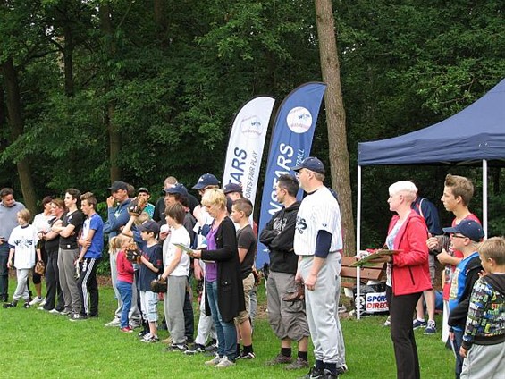 Veel deelnemers aan de Nstars Familiewedstrijd - Neerpelt