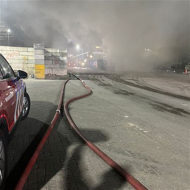 Veel rookontwikkeling door brand bij RENEWI Weert - Bocholt
