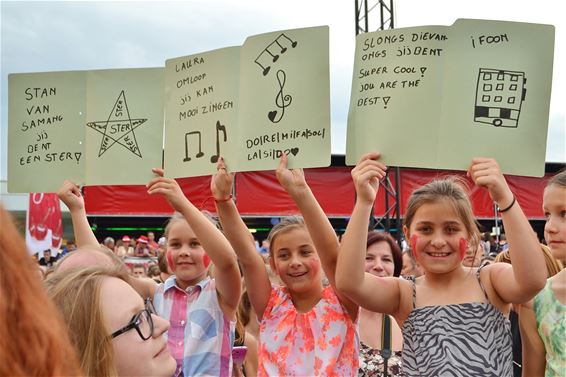 Veel volk op het Hertog Janplein voor Pop Up Live - Lommel