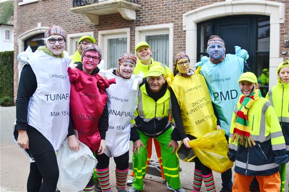 Veel volk voor carnavalsoptocht - Lommel