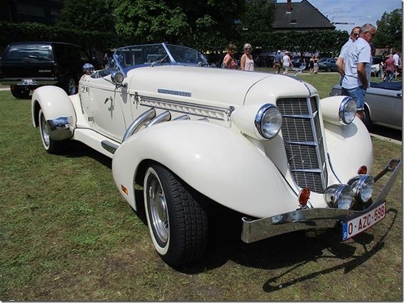 Veel volk voor oldtimertreffen - Leopoldsburg