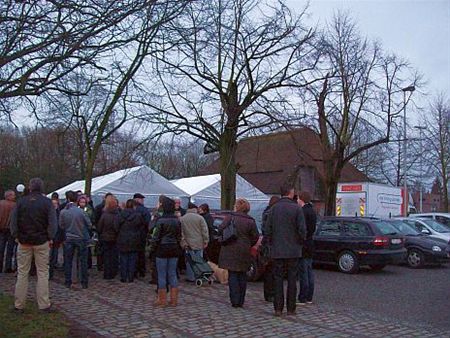 Veel volk voor retrobeurs van de Kringwinkels