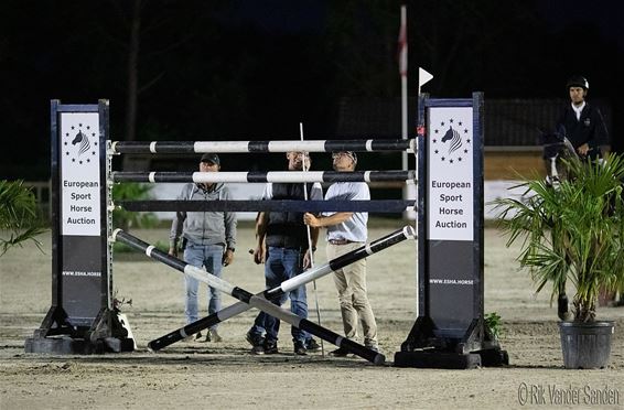 Veel 'Wilhelmus' aan de Breugelhoeve - Peer