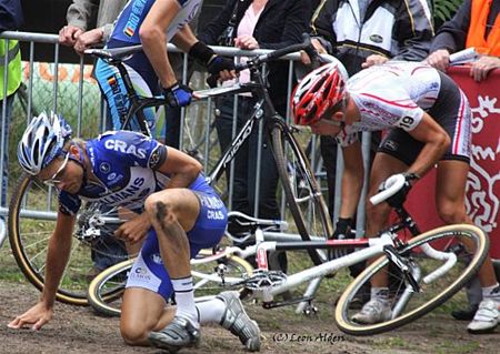 Veldrit: Niels Albert naar ziekenhuis - Neerpelt