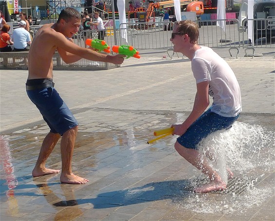 Verfrissing op de heetste dag van het jaar - Lommel