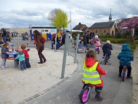 Verkeersles voor de kleuters - Meeuwen-Gruitrode