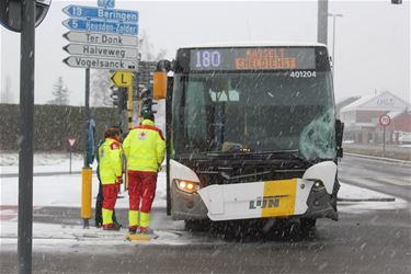 Verkeersongeval met snelbus - Lommel & Hechtel-Eksel