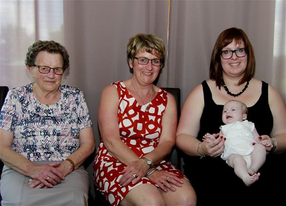 Vier generaties: de oudste 92, de jongste 10 weken - Hamont-Achel & Pelt