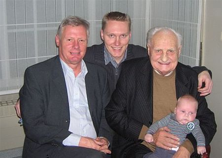 Vier generaties in de Fabrieksstraat - Neerpelt