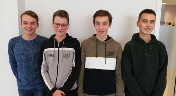 Vier toppers naar halve finale Chemie-Olympiade - Peer