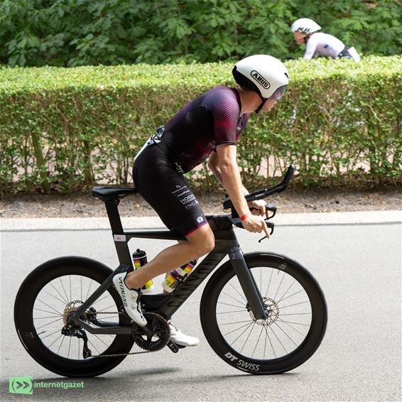 Bree - Vijf Breeënaren finishen Hoeks Triatlon