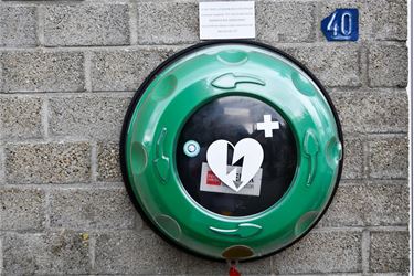Vijf nieuwe AED-toestellen - Beringen