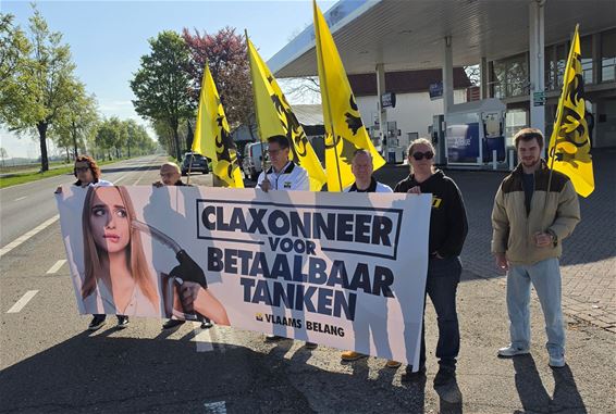 Bree - Vlaams Belang houdt claxonneeractie