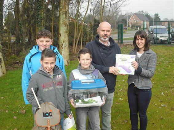 Vlinderpakketten verdeeld in de basisscholen - Lommel