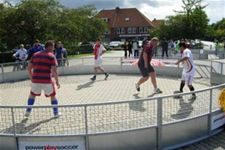 Voetballen in een kooi - Neerpelt