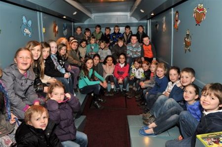 Vol spanning in de Boekenbeestenbus - Neerpelt
