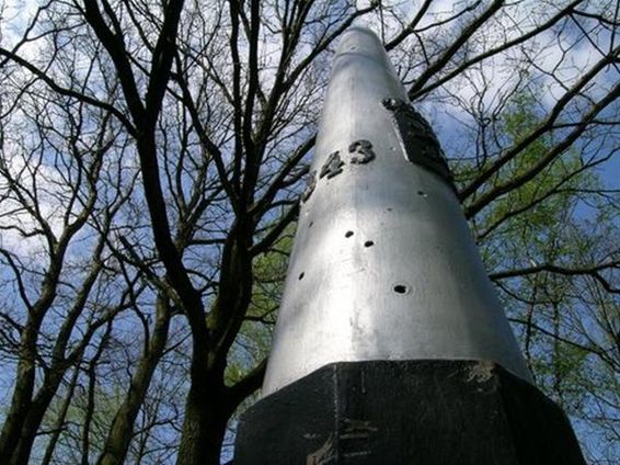 Volgende maand nieuwe grenspaal - Neerpelt
