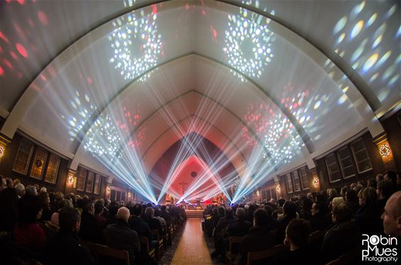 Volle kerk voor kerstconcert - Lommel