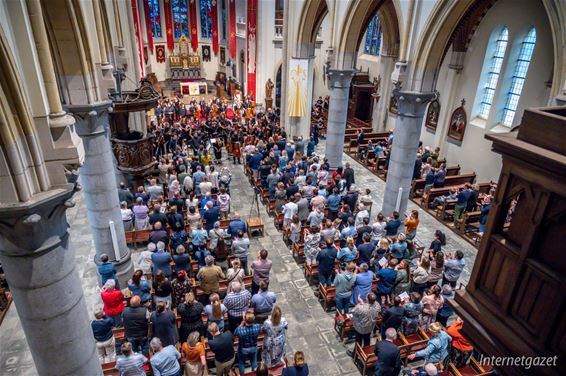 Volle kerk voor Ponticello - Pelt