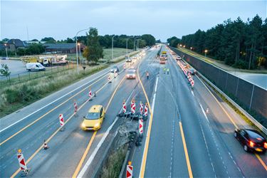 Volop werken aan E313 's nachts - Beringen