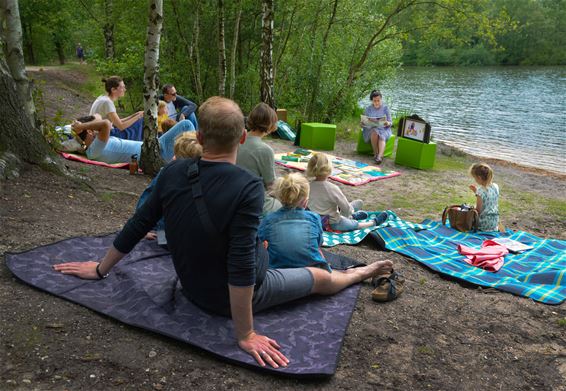 Voorleesmomentjes op bijzondere plaatsen - Lommel