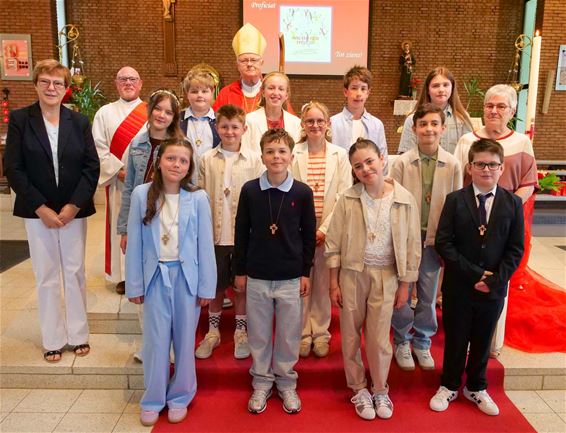 Vormsel in kerk van Stal - Beringen