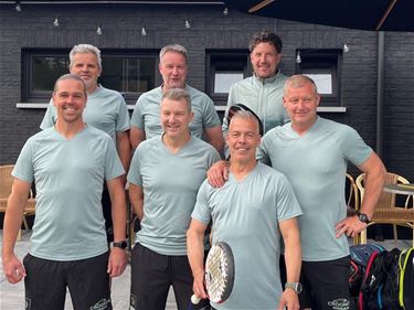 Vriendengroep schopt het tot 16de finale padel - Lommel