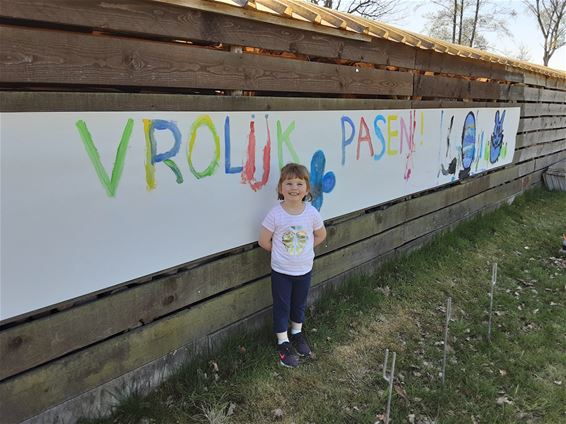 Vrolijk Pasen vanuit de Sint-Ritastraat - Lommel