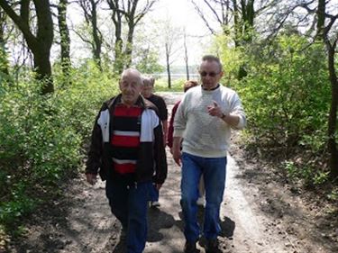 Wandelen in heerlijk lentezonnetje - Meeuwen-Gruitrode