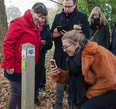 Wandelen in het heilig bos - Peer