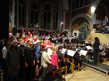 Warm kerstconcert in kerk van Tervant - Beringen