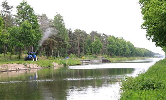 Warm weer, en de processie begint weer - Lommel