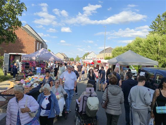 Wat een drukte op de Avondmarkt! - Lommel