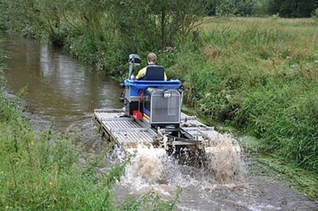 Watering De Dommelvallei laat beken reinigen - Neerpelt