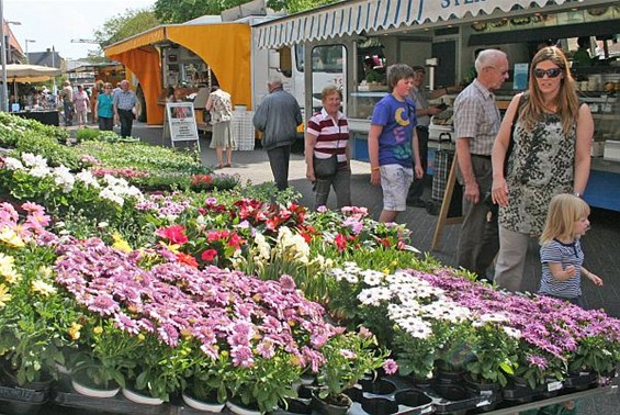 Weekmarkt morgen terug op... Oude Markt - Overpelt