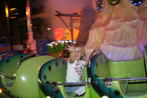 Weekmarkt morgen verplaatst, de kermis komt - Overpelt