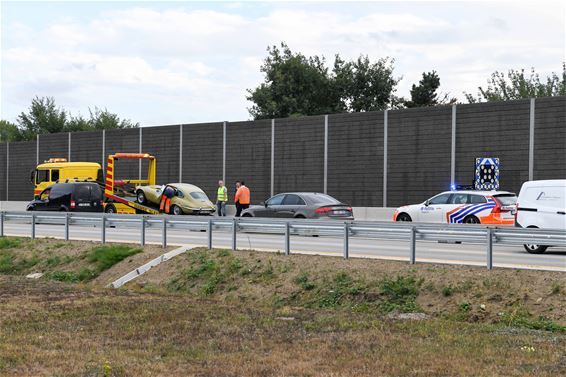 Weer lange files op E313 - Beringen