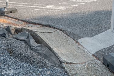 Wegdek omhoog door hitte - Beringen