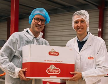 Werkbezoek minister Beenders bij koekjesfabriek - Beringen