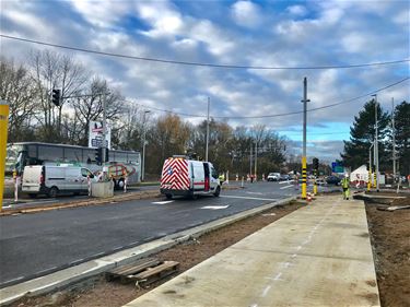 Werken aan verkeerslichten Paalsesteenweg - E313 - Beringen