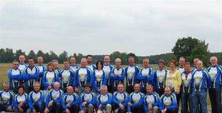 Wielerclub vierde 25-jarig bestaan - Neerpelt