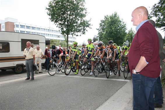 Wielerwedstrijd: 'De Boemerang ronde' - Overpelt